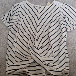 Short sleeve blouse